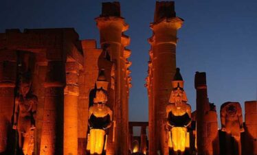 karnak Pyramids of Giza Voyage Organisé Egypt Caire Pyramides Gize Saqqara dahshour hurghada louxor karnak safar desert vol avion départ du Maroc, Rabat, Casablanca, Salé, Fés, Meknes Tanger 2024
