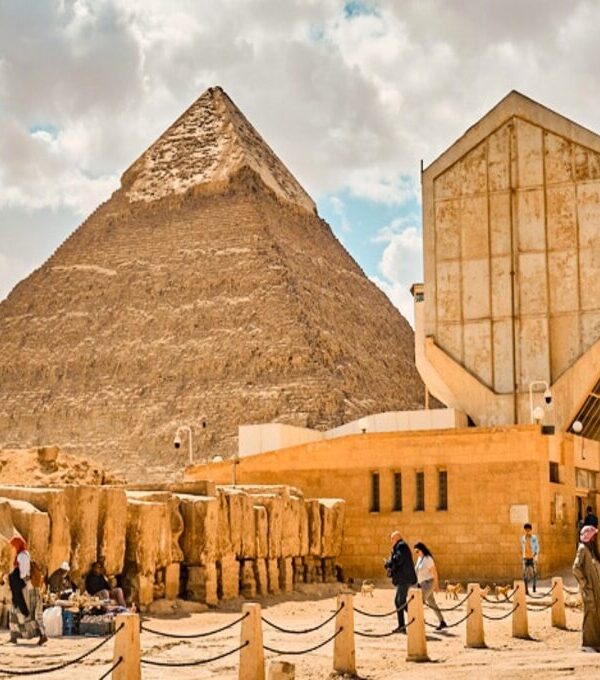 khafre Voyage Organisé Egypt Caire Pyramides Gize Saqqara dahshour hurghada louxor karnak safar desert vol avion départ du Maroc, Rabat, Casablanca, Salé, Fés, Mekness Tanger 2024