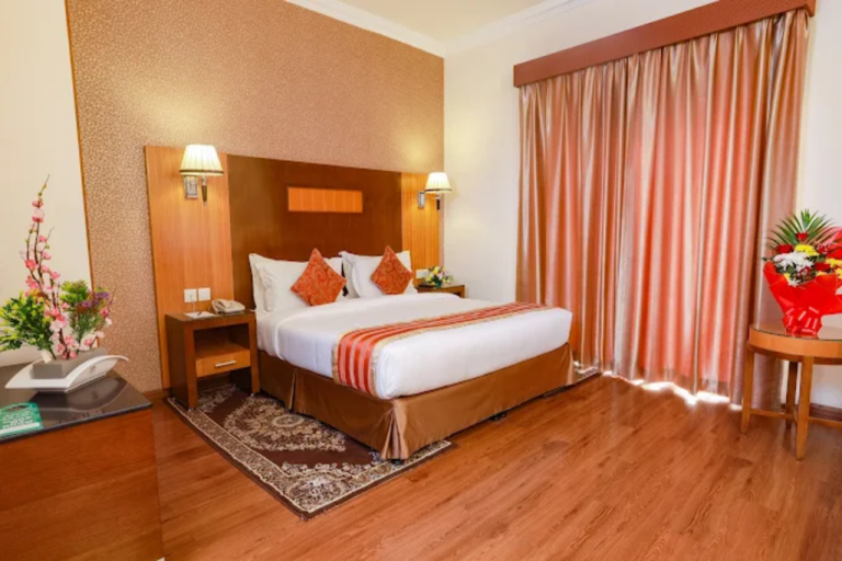 Voyage Organisé à Dubaï a partir Du Maroc Fortne Pearl Hotel