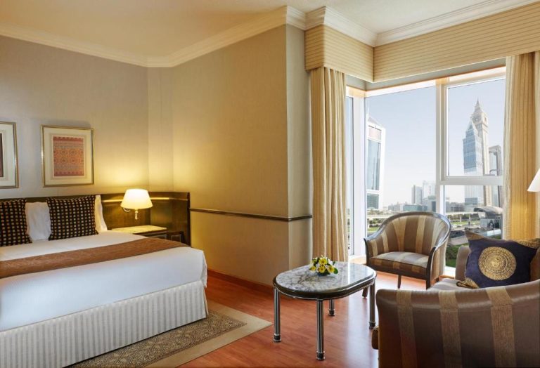 Voyage Organisé à Dubaï Au depart Du Maroc Millennium Plaza Downtown Sheikh Zayed Road