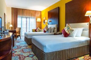 عمرة من المغرب عبر دبي الامارات - Coral Dubai Deira Hotel ثمن ارخص برنامج عمرة شتنبر 2025 من المغرب عبر دبي ابتداء من 17000 درهم 19 يوم لشخصين مباشرة الامارات جدة المدينة المنورة طيران الناس طيران الخليج لاخطوط السعودية الخطوط الملكية المغربية