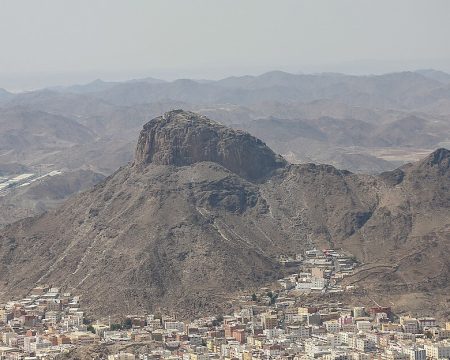 غار حراء وجبل النور مزارات مكة المكرمة و المدينة المنورة غار حراء وجبل النور مزارات مكة المكرمة و المدينة المنورة