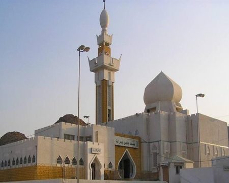 مسجد الجعرانة مزارات مكة المكرمة و المدينة المنورة مسجد الجعرانة مزارات مكة المكرمة و المدينة المنورة