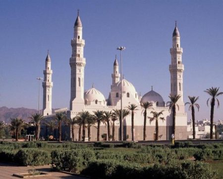 مسجد القبلتين مزارات مكة المكرمة و المدينة المنورة مسجد القبلتين مزارات مكة المكرمة و المدينة المنورة